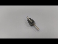 Connettori ermetici a flangia, tenuta stagna 1x10 -9 Cc/sec per applicazioni critiche