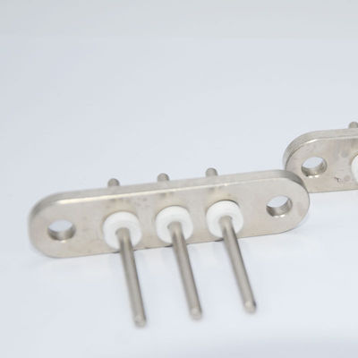 Serie di connettori elettrici ermetici senza perdite con vetro e materiale isolante in ceramica