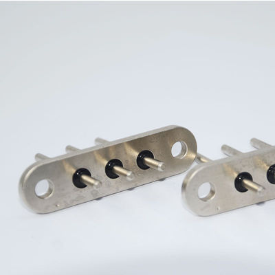Serie di connettori elettrici ermetici senza perdite con vetro e materiale isolante in ceramica