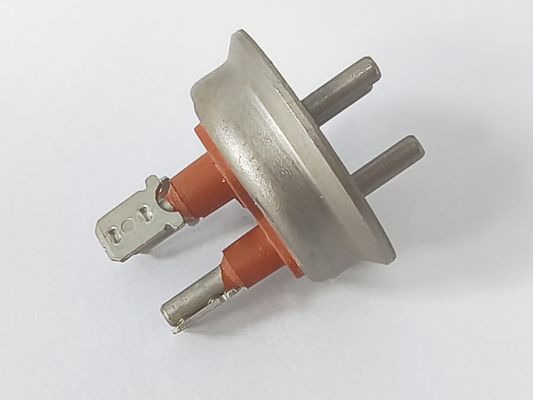 4J28 terminali del compressore frigorifero con tensione di circolazione o di utilizzo 200V-400V corrente nominale 20A-30A