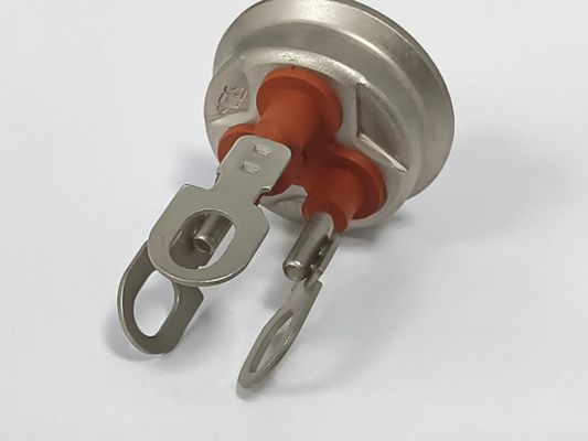 Termini del compressore del frigorifero 4J28 Pin 200-400V Tensione Nicchio rivestito per efficienza energetica