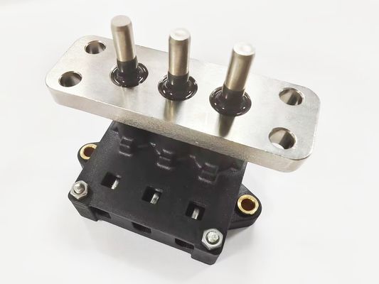 5000MΩ Proprietà isolante Piastra terminale di connessione a vite con rivestimento in nichel senza elettro