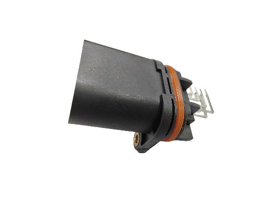 Connettori ermetici a tensione nominale AC/DC da 20 V con resistenza isolante PBT 100 MΩ Min