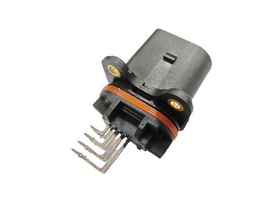 Connettori ermetici a tensione nominale AC/DC da 20 V con resistenza isolante PBT 100 MΩ Min