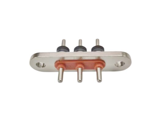 Bulloni di fissaggio terminali Connettore ermetico per veicoli elettrici con resistenza di isolamento maggiore o uguale a 1000 megaohm per trasmissione di potenza